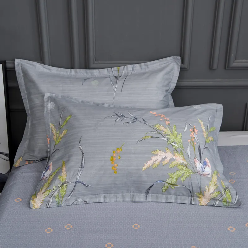 Advanced Grey European Noble Carving Technology Four Sets for Bed Bed Sheet 100% Cotton