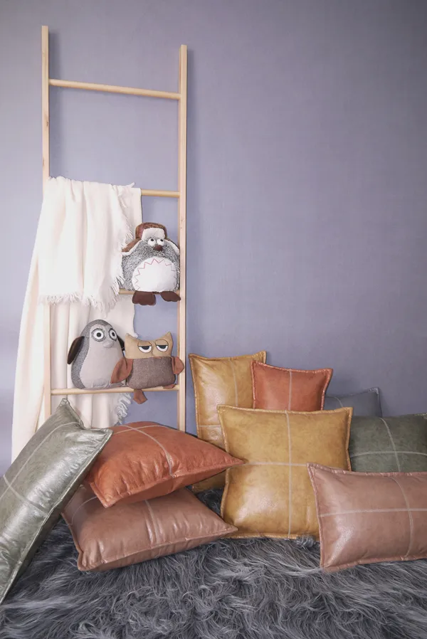 National Leopard Canvas Senior Pleasant Fake Fur Home Pillows