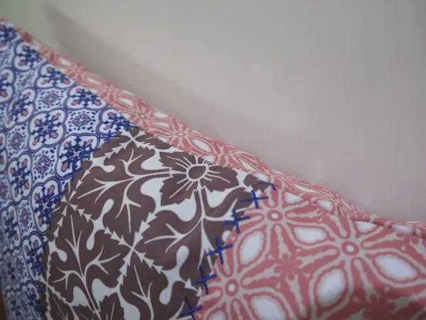 Professional Factory Wholesale Colorful Pleasant Polyester Patchwork Pillows