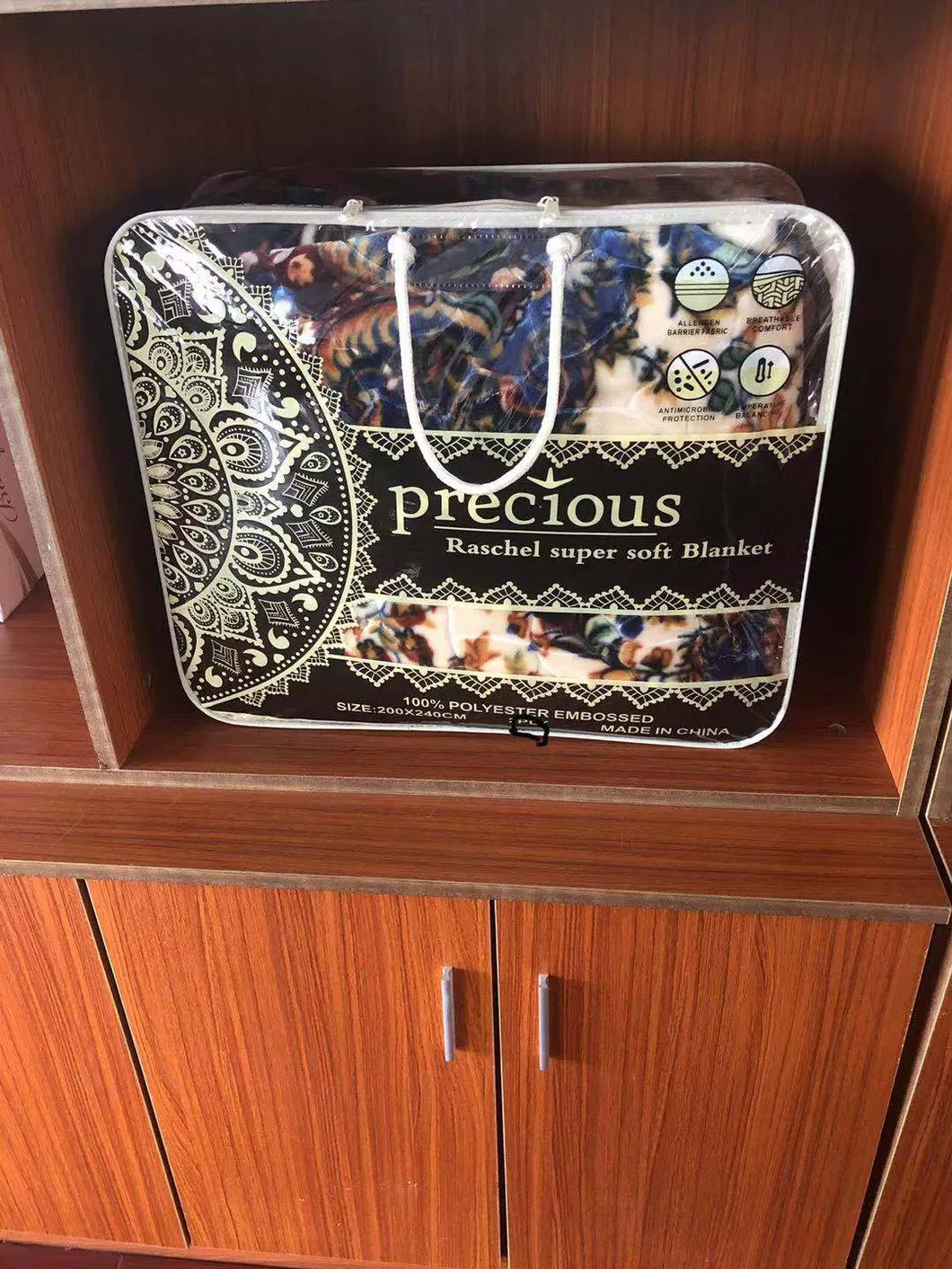 Stock Mink Raschel Blankets 2-4 and 5~10 Kg 240X260cm