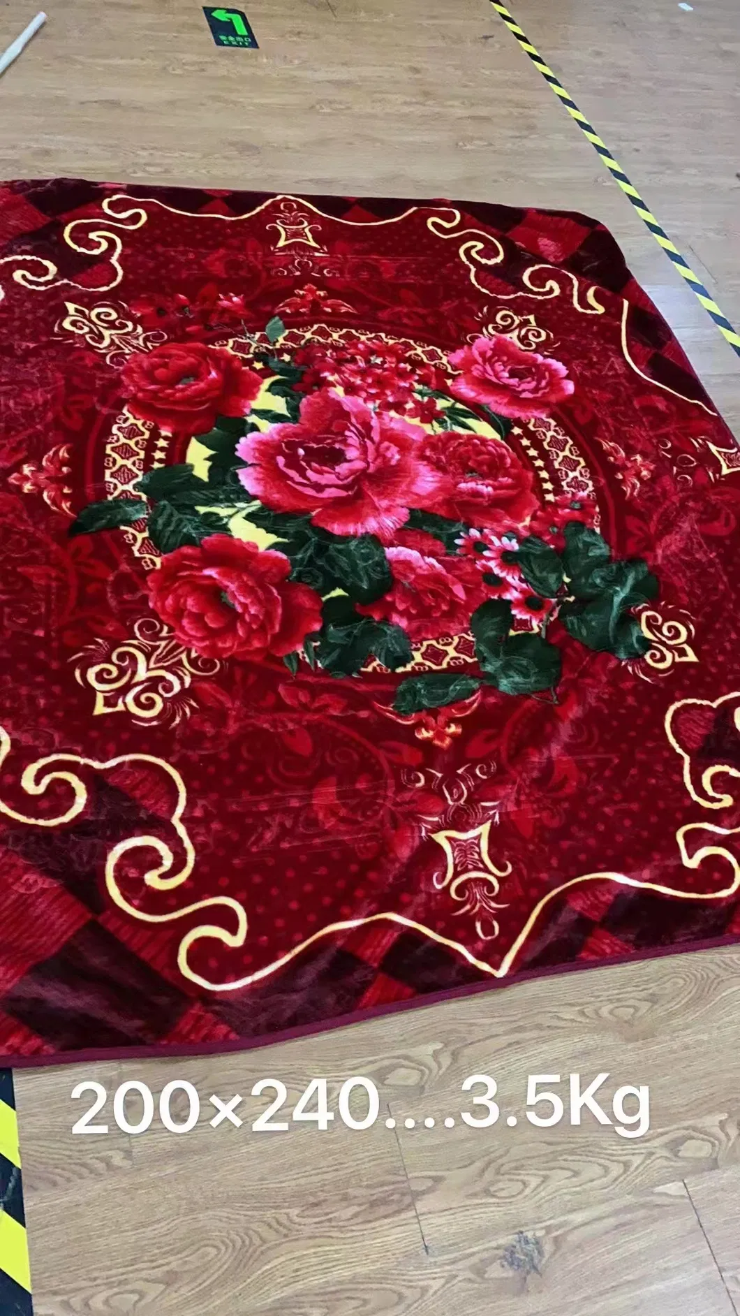 Stock Mink Raschel Blankets 2-4 and 5~10 Kg 240X260cm