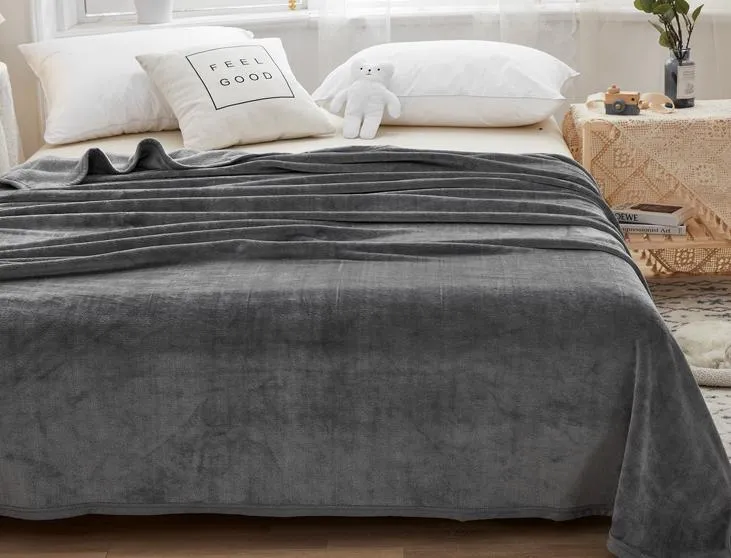 Wholesale Factory Low Price Stock Lot Raschel Mink 100% Polyester Blanket